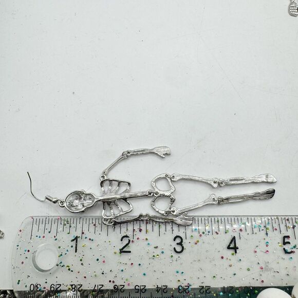 Halloween Skeleton Long Dangle Earrings Silver Tone 5” - Picture 5 of 5